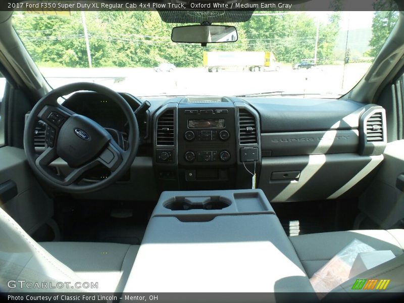 Oxford White / Medium Earth Gray 2017 Ford F350 Super Duty XL Regular Cab 4x4 Plow Truck