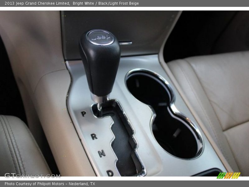 Bright White / Black/Light Frost Beige 2013 Jeep Grand Cherokee Limited
