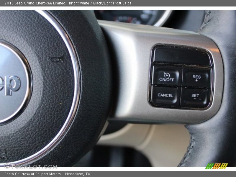 Bright White / Black/Light Frost Beige 2013 Jeep Grand Cherokee Limited