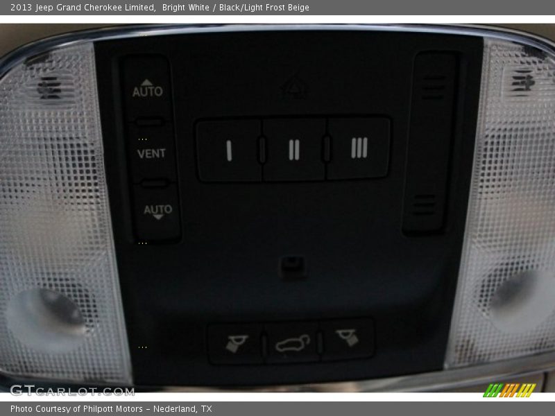 Bright White / Black/Light Frost Beige 2013 Jeep Grand Cherokee Limited