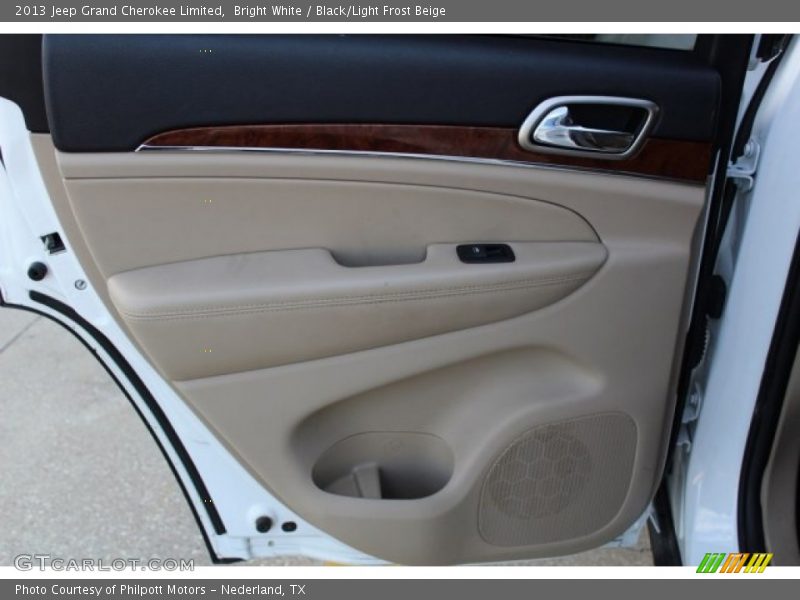 Bright White / Black/Light Frost Beige 2013 Jeep Grand Cherokee Limited