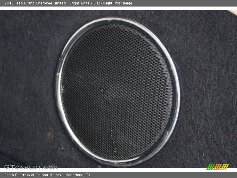 Bright White / Black/Light Frost Beige 2013 Jeep Grand Cherokee Limited