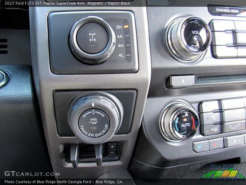 Magnetic / Raptor Black 2017 Ford F150 SVT Raptor SuperCrew 4x4