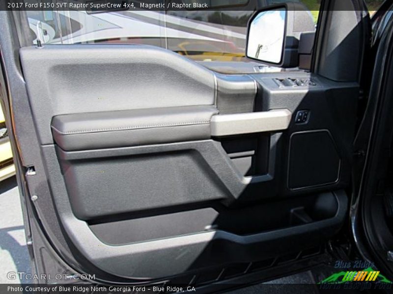 Magnetic / Raptor Black 2017 Ford F150 SVT Raptor SuperCrew 4x4