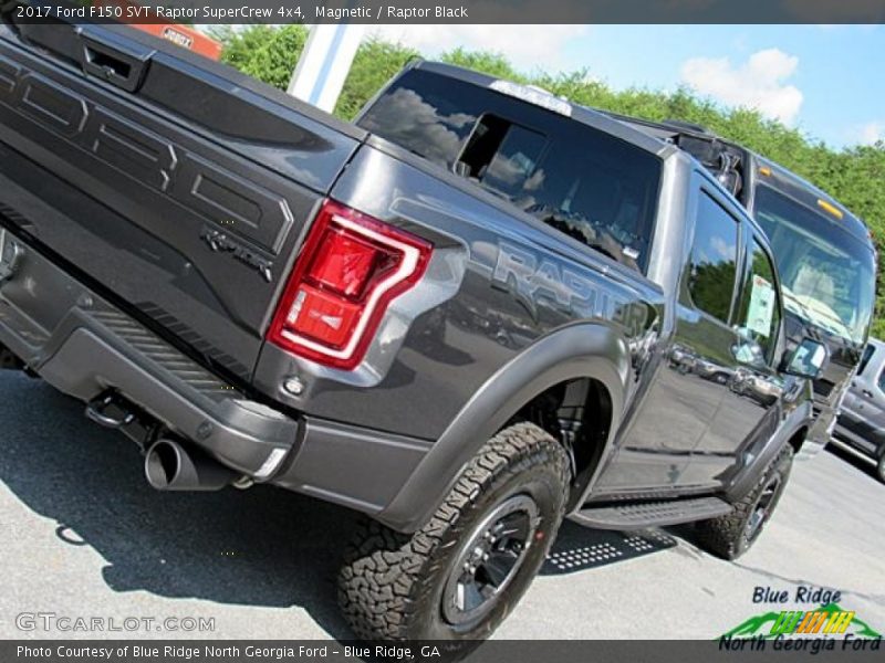 Magnetic / Raptor Black 2017 Ford F150 SVT Raptor SuperCrew 4x4