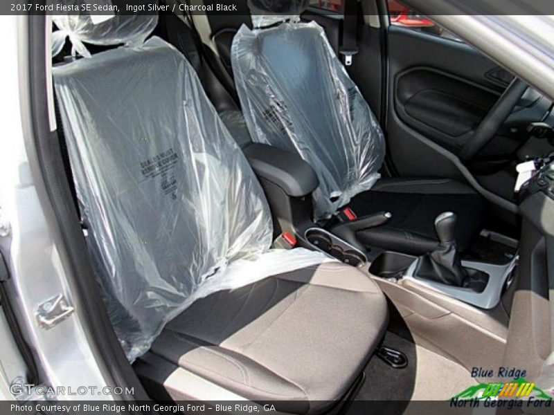 Ingot Silver / Charcoal Black 2017 Ford Fiesta SE Sedan
