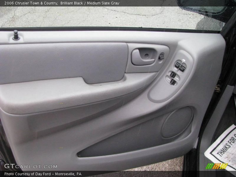 Brilliant Black / Medium Slate Gray 2006 Chrysler Town & Country