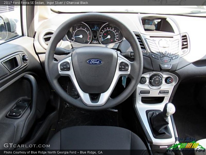 Ingot Silver / Charcoal Black 2017 Ford Fiesta SE Sedan