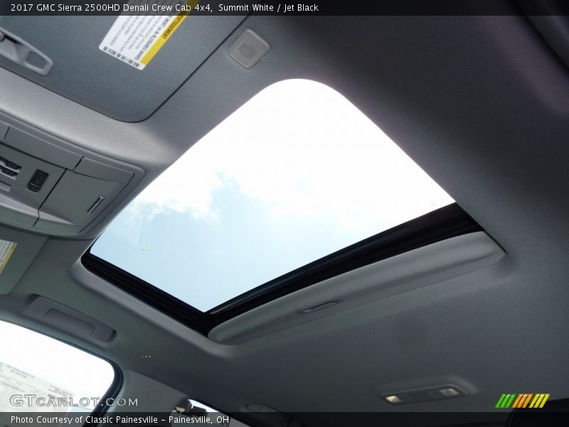Summit White / Jet Black 2017 GMC Sierra 2500HD Denali Crew Cab 4x4