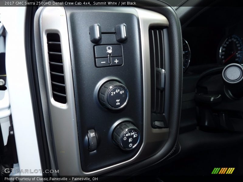 Summit White / Jet Black 2017 GMC Sierra 2500HD Denali Crew Cab 4x4