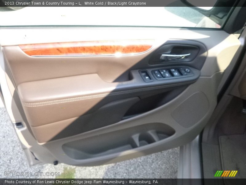 White Gold / Black/Light Graystone 2013 Chrysler Town & Country Touring - L