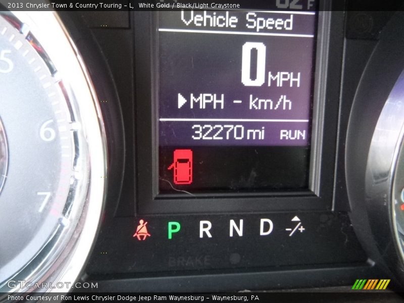 White Gold / Black/Light Graystone 2013 Chrysler Town & Country Touring - L