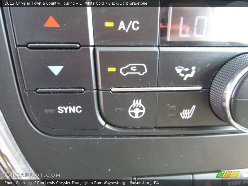 White Gold / Black/Light Graystone 2013 Chrysler Town & Country Touring - L
