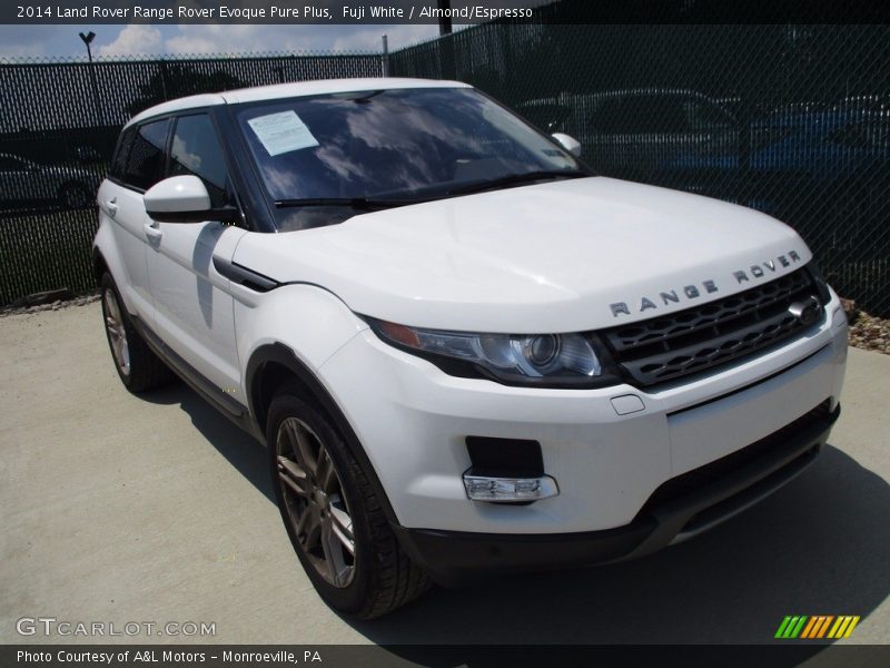 Fuji White / Almond/Espresso 2014 Land Rover Range Rover Evoque Pure Plus