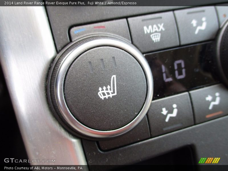 Fuji White / Almond/Espresso 2014 Land Rover Range Rover Evoque Pure Plus