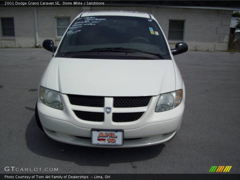 Stone White / Sandstone 2001 Dodge Grand Caravan SE