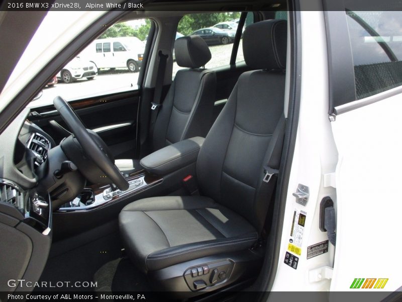 Alpine White / Black 2016 BMW X3 xDrive28i