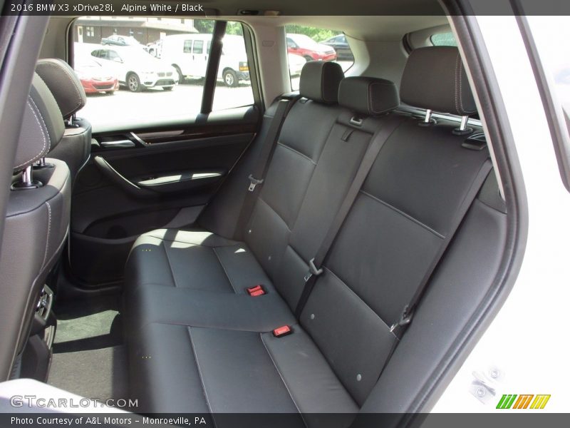 Alpine White / Black 2016 BMW X3 xDrive28i