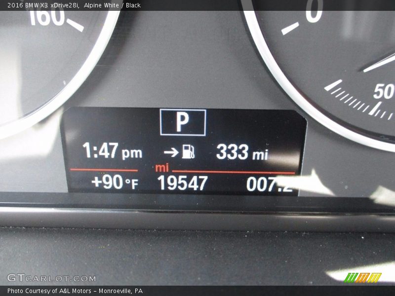 Alpine White / Black 2016 BMW X3 xDrive28i