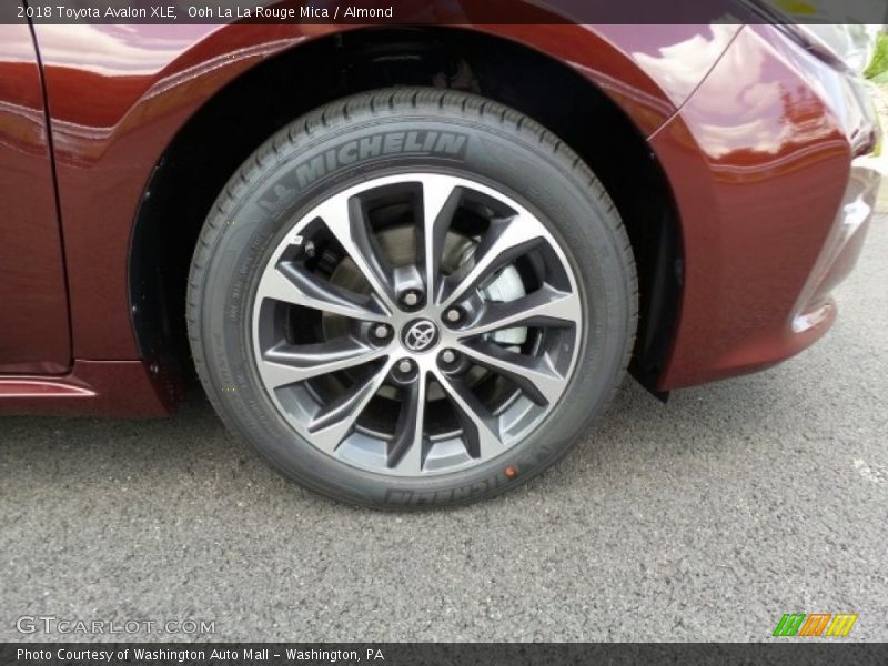 Ooh La La Rouge Mica / Almond 2018 Toyota Avalon XLE