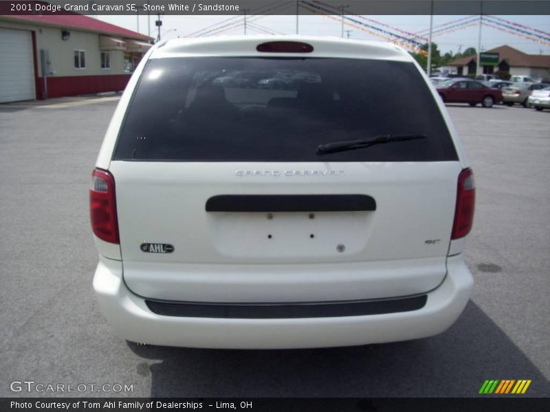 Stone White / Sandstone 2001 Dodge Grand Caravan SE