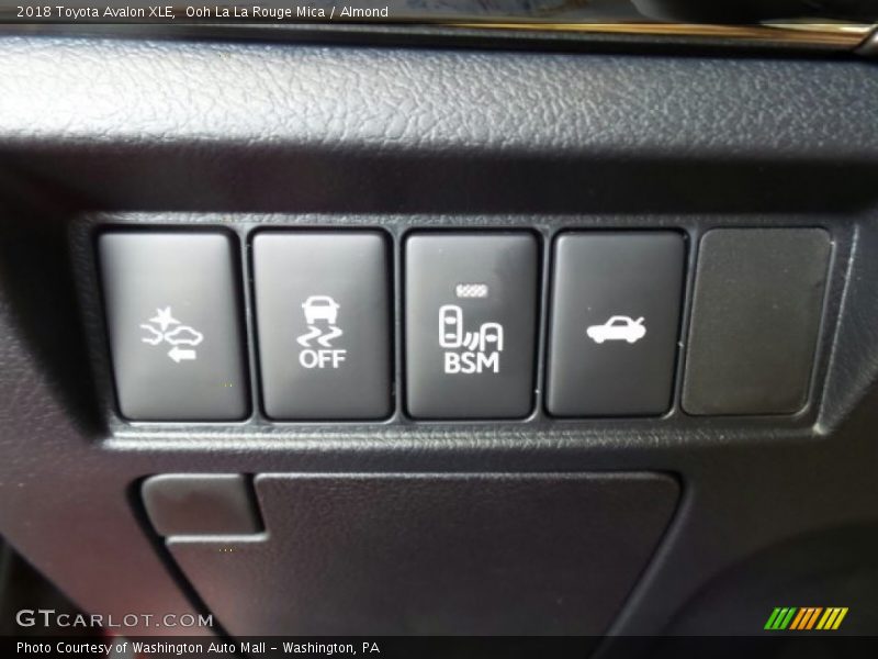 Ooh La La Rouge Mica / Almond 2018 Toyota Avalon XLE
