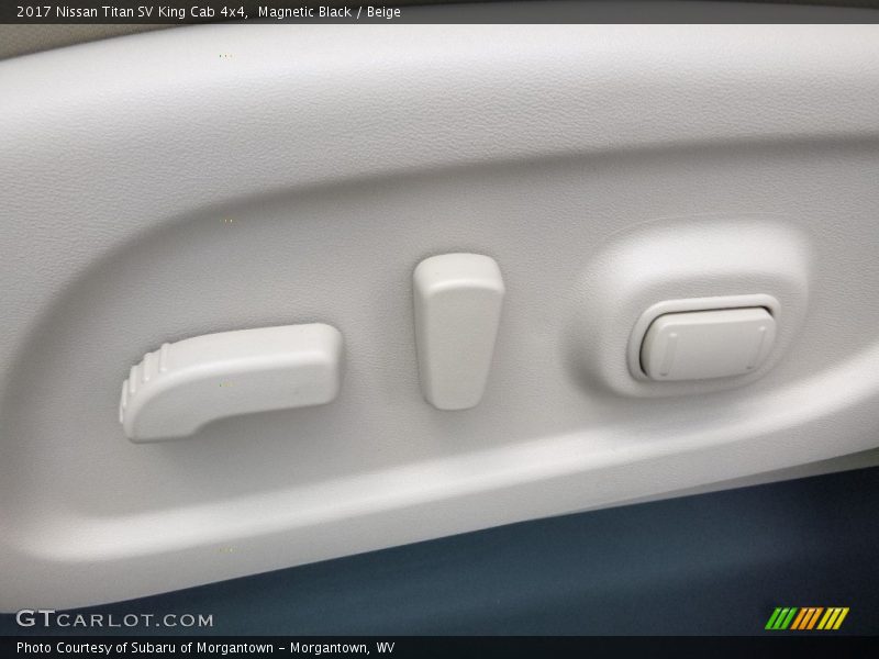 Magnetic Black / Beige 2017 Nissan Titan SV King Cab 4x4