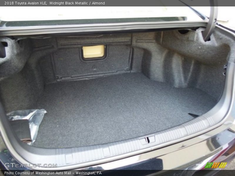  2018 Avalon XLE Trunk