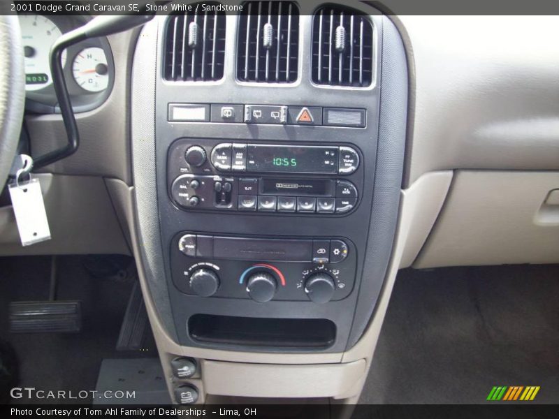 Stone White / Sandstone 2001 Dodge Grand Caravan SE