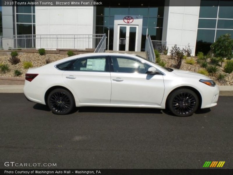 Blizzard White Pearl / Black 2018 Toyota Avalon Touring