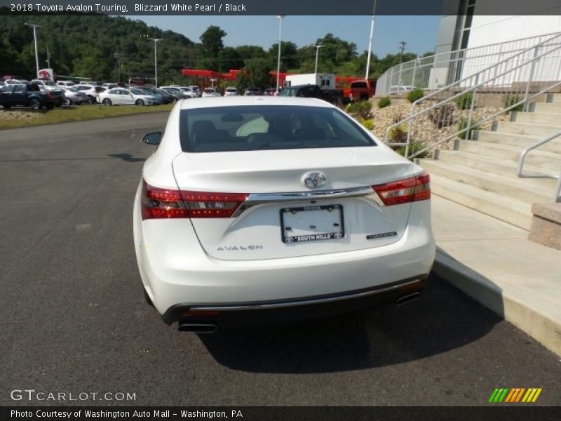 Blizzard White Pearl / Black 2018 Toyota Avalon Touring