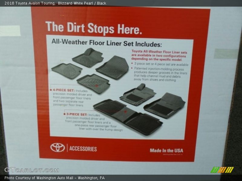 Blizzard White Pearl / Black 2018 Toyota Avalon Touring