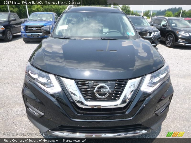 Magnetic Black / Charcoal 2017 Nissan Rogue SL AWD