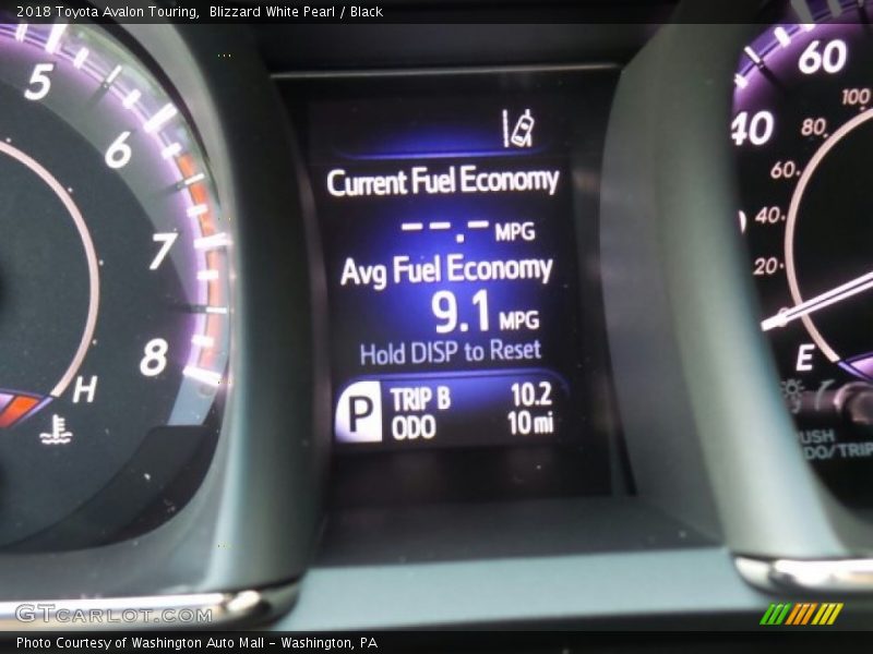 Blizzard White Pearl / Black 2018 Toyota Avalon Touring