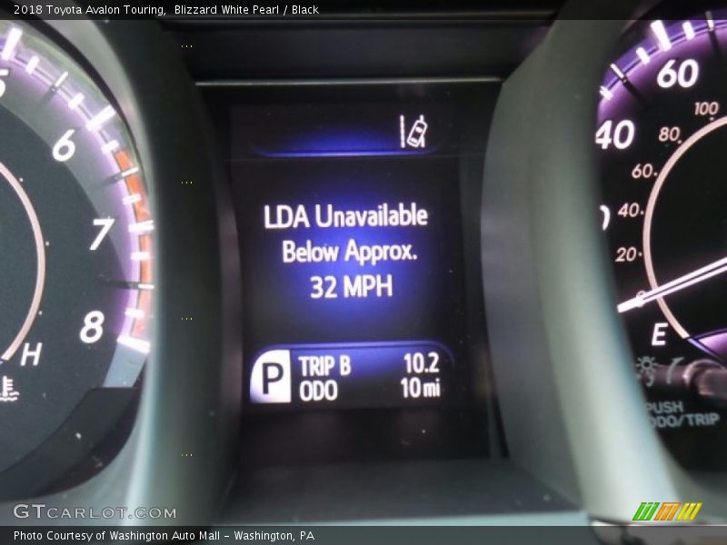 Blizzard White Pearl / Black 2018 Toyota Avalon Touring