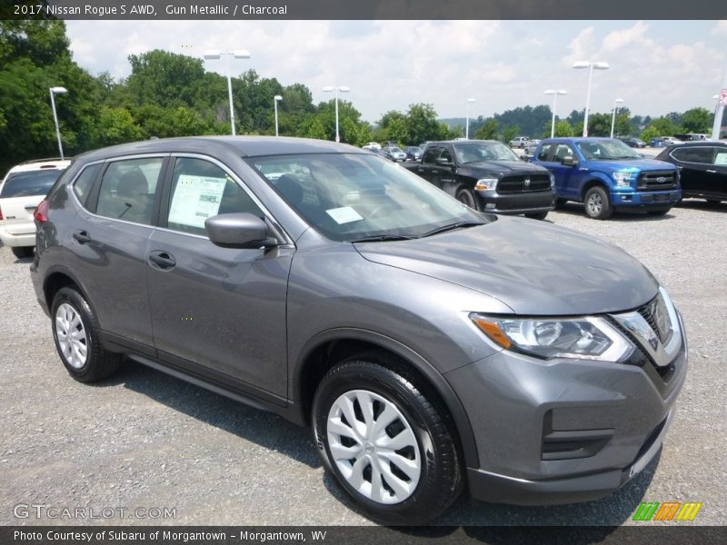 Gun Metallic / Charcoal 2017 Nissan Rogue S AWD