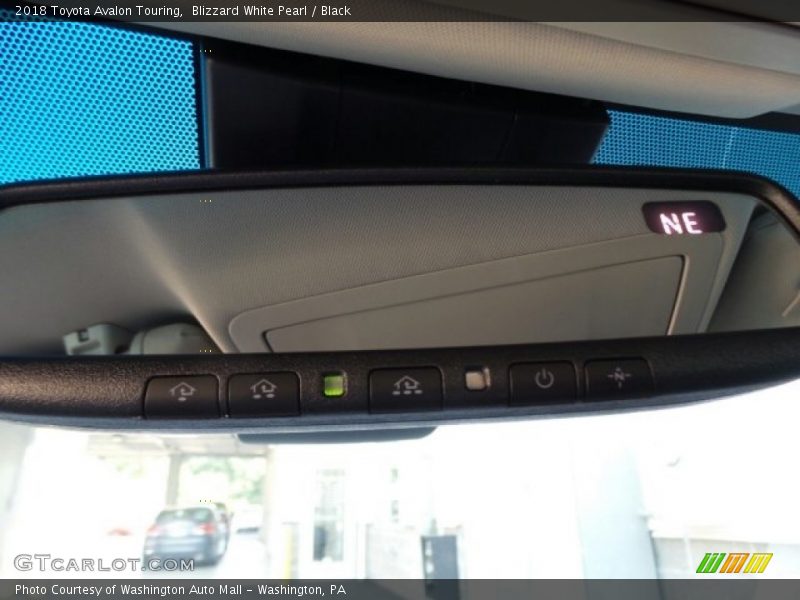 Blizzard White Pearl / Black 2018 Toyota Avalon Touring