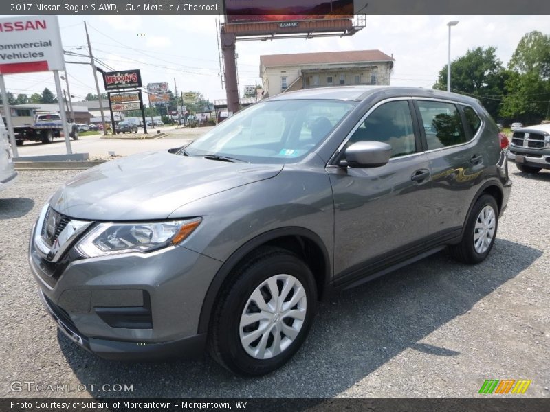 Gun Metallic / Charcoal 2017 Nissan Rogue S AWD