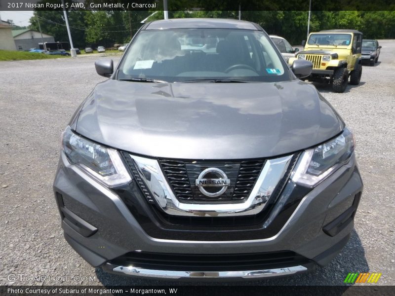 Gun Metallic / Charcoal 2017 Nissan Rogue S AWD
