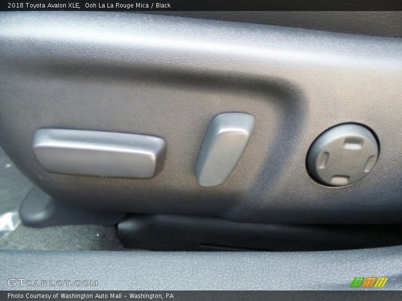 Ooh La La Rouge Mica / Black 2018 Toyota Avalon XLE