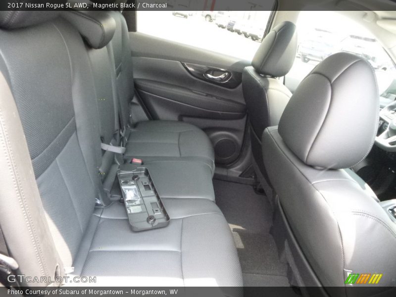 Magnetic Black / Charcoal 2017 Nissan Rogue SL AWD