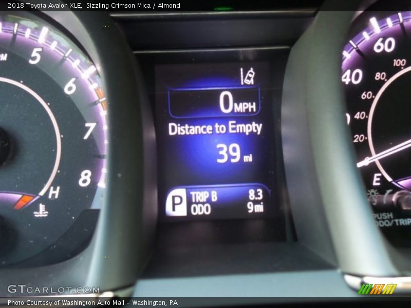 Sizzling Crimson Mica / Almond 2018 Toyota Avalon XLE