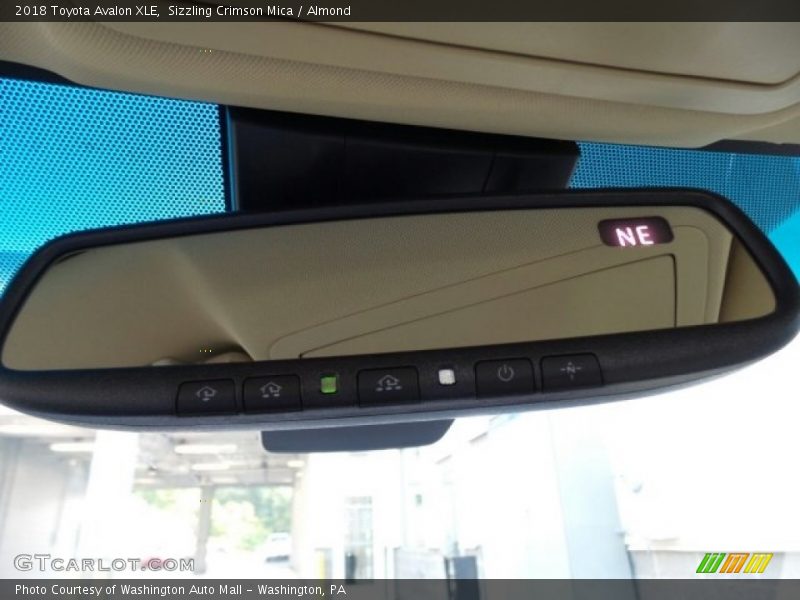 Sizzling Crimson Mica / Almond 2018 Toyota Avalon XLE