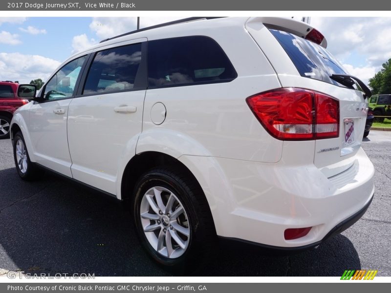 Vice White / Black 2017 Dodge Journey SXT