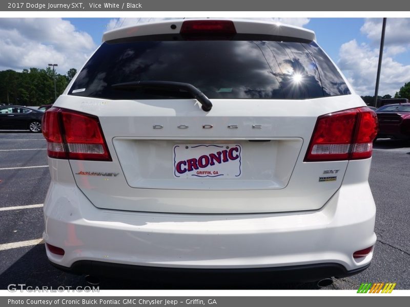 Vice White / Black 2017 Dodge Journey SXT