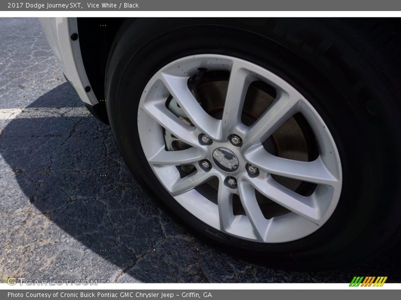 Vice White / Black 2017 Dodge Journey SXT