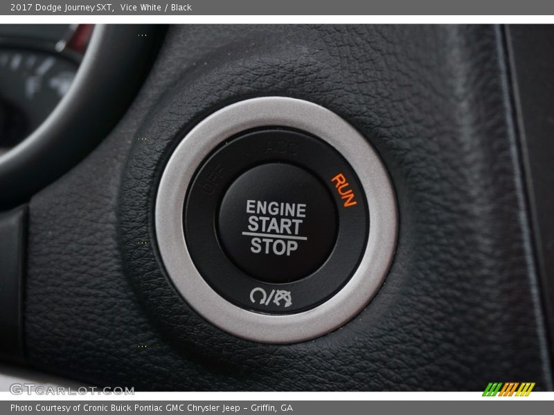 Vice White / Black 2017 Dodge Journey SXT