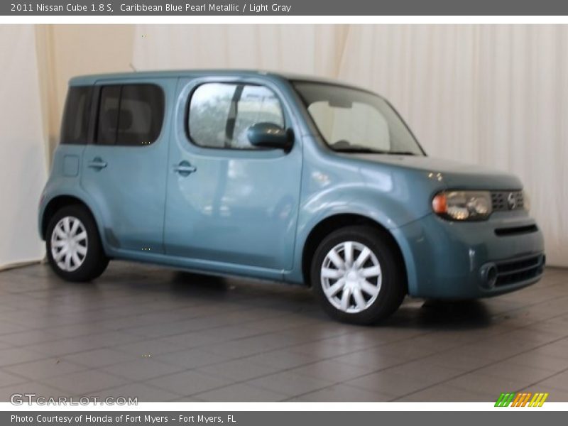 Caribbean Blue Pearl Metallic / Light Gray 2011 Nissan Cube 1.8 S