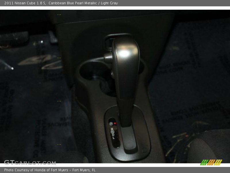 Caribbean Blue Pearl Metallic / Light Gray 2011 Nissan Cube 1.8 S