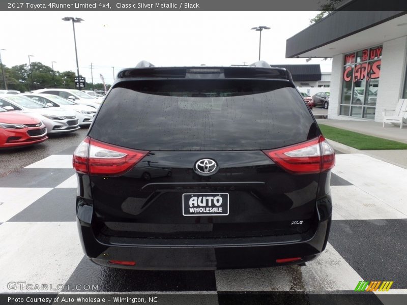 Classic Silver Metallic / Black 2017 Toyota 4Runner Limited 4x4